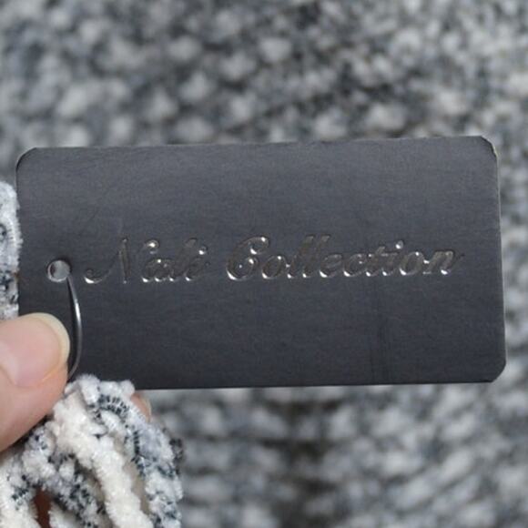 Nali Collection NWT Cream & Dark Gray Knit Poncho with Fringe - Picture 5 of 8